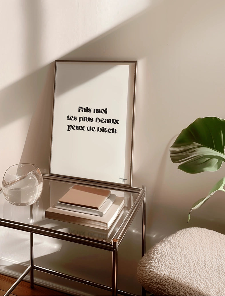 Affiche moderne sur table en verre