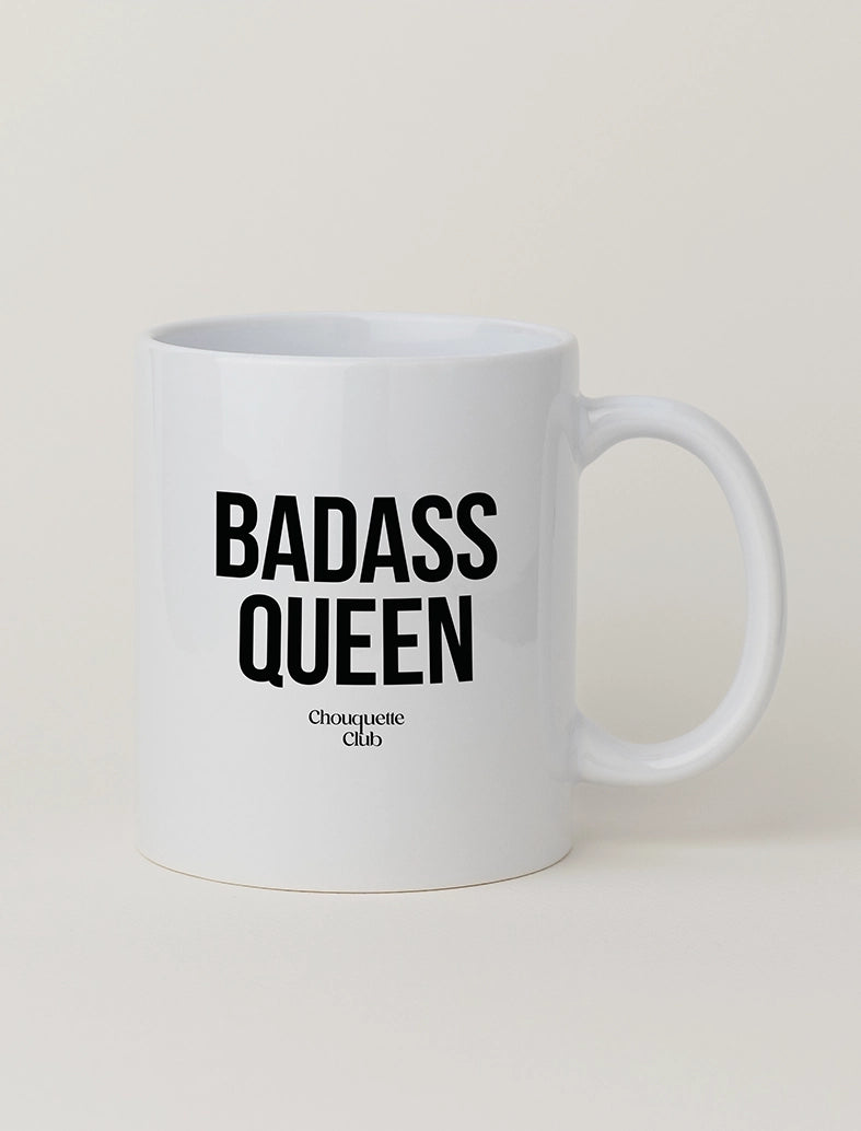 Le mug "Badass Queen" noir et blanc